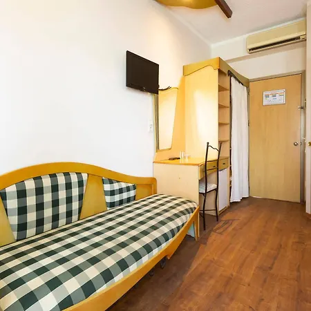 Ladonia Onderhan Hotel 4*