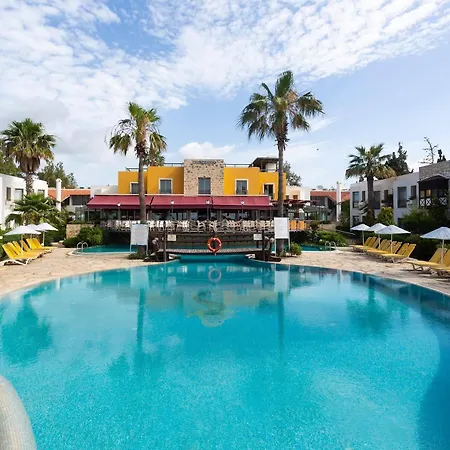 Ladonia Onderhan Hotel 4*