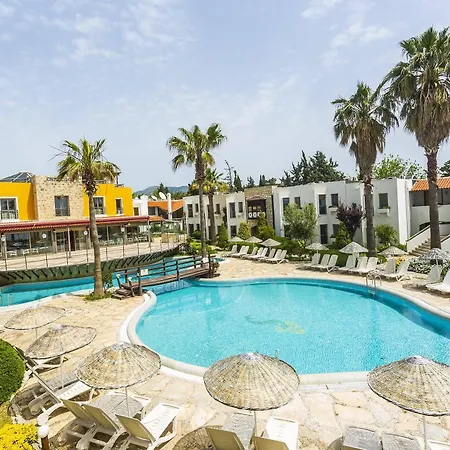 Ladonia Onderhan Hotel 4*