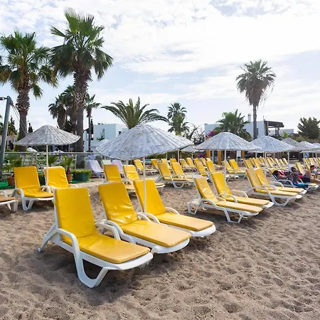 Ladonia Onderhan Hotel 4*