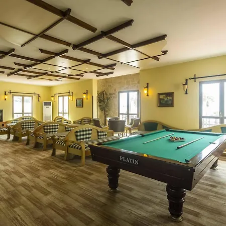 Ladonia Onderhan Hotel